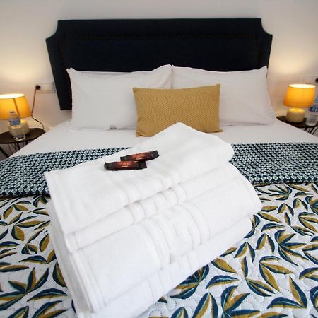 Apartaross Apartment บาเลนเซีย ภายนอก รูปภาพ